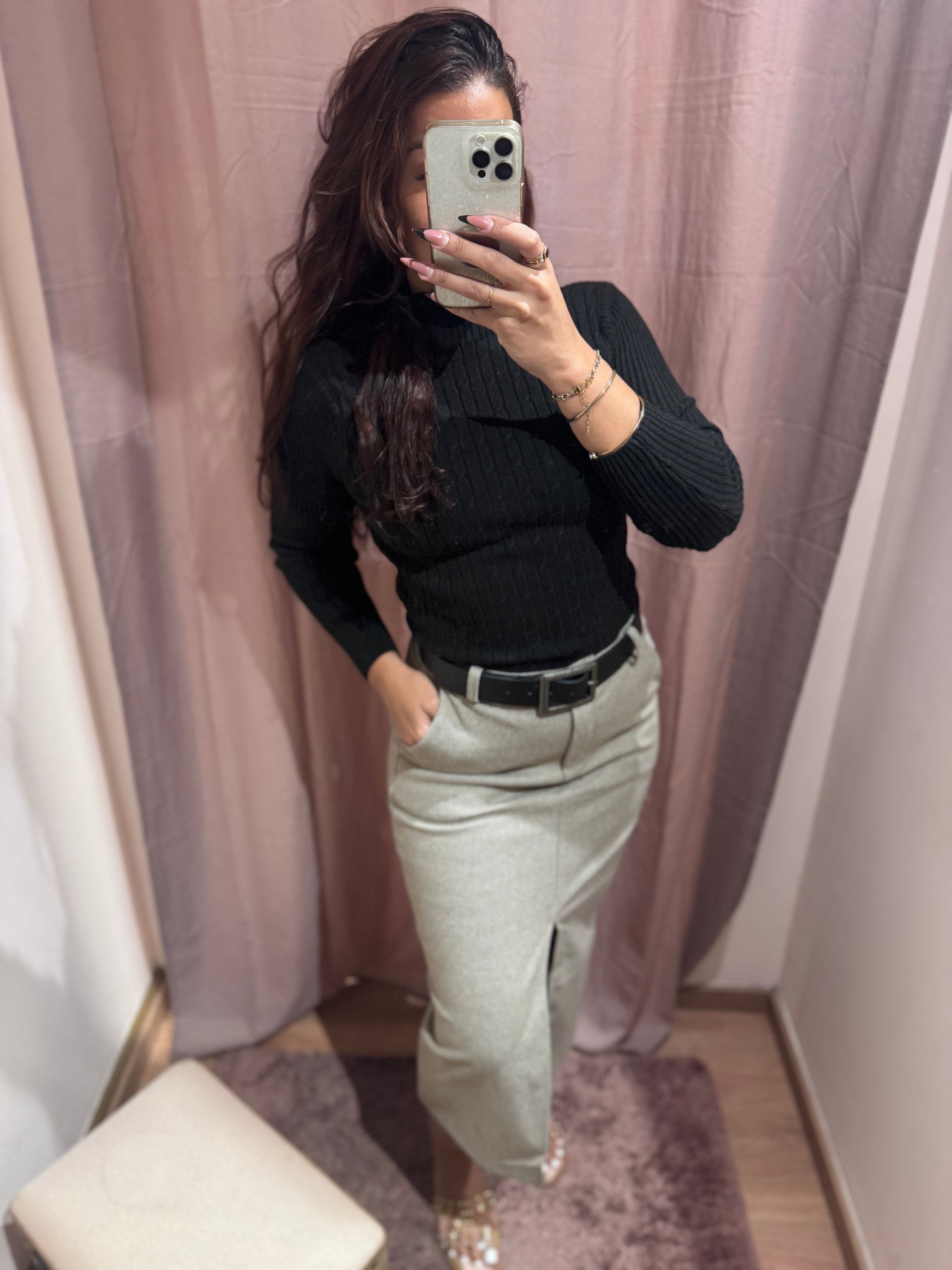 Pull LORINNE